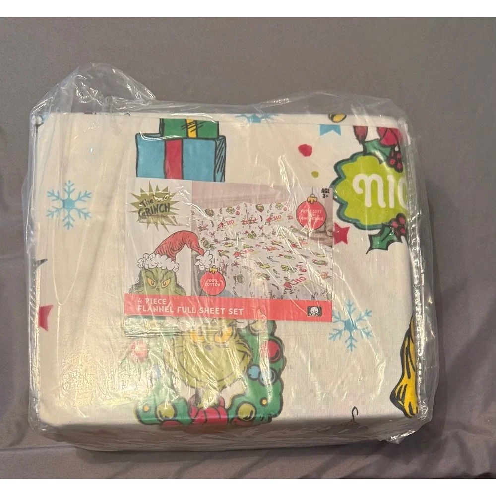 NEW Dr Seuss The Grinch Christmas 4 Piece Flannel Full Sheet Set White NB6008